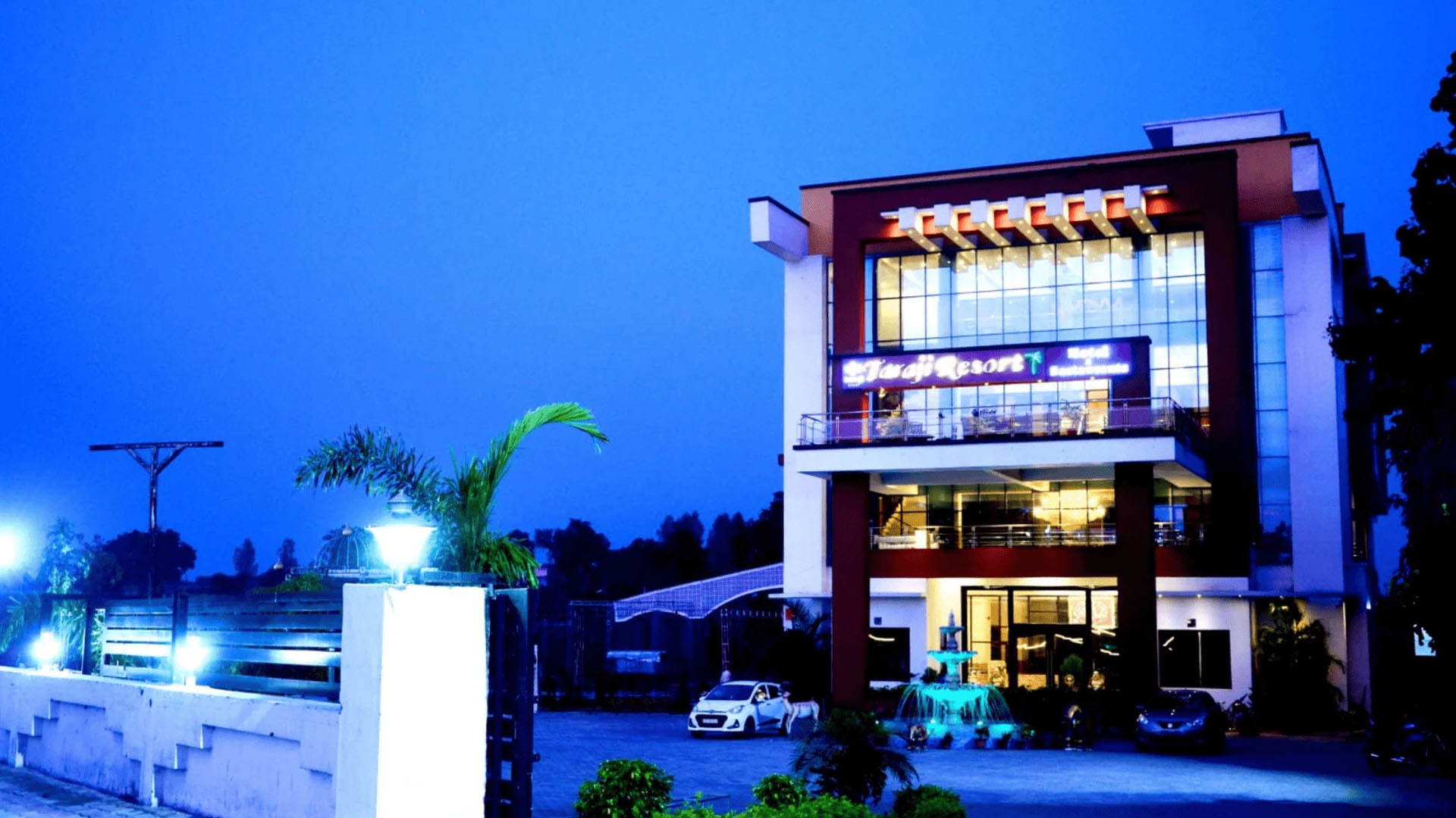 Book hotel Taraji Resort in ayodhya | Call @7042940079