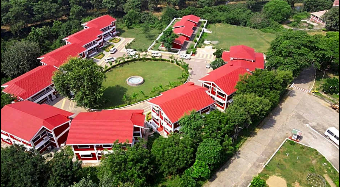 Book hotel Arogyadham Swasthya Kutir in chitrakoot | Call @7042940079